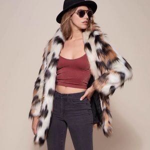 ❌SOLD❌ Spirit Hoods Faux Manx Collared Coat